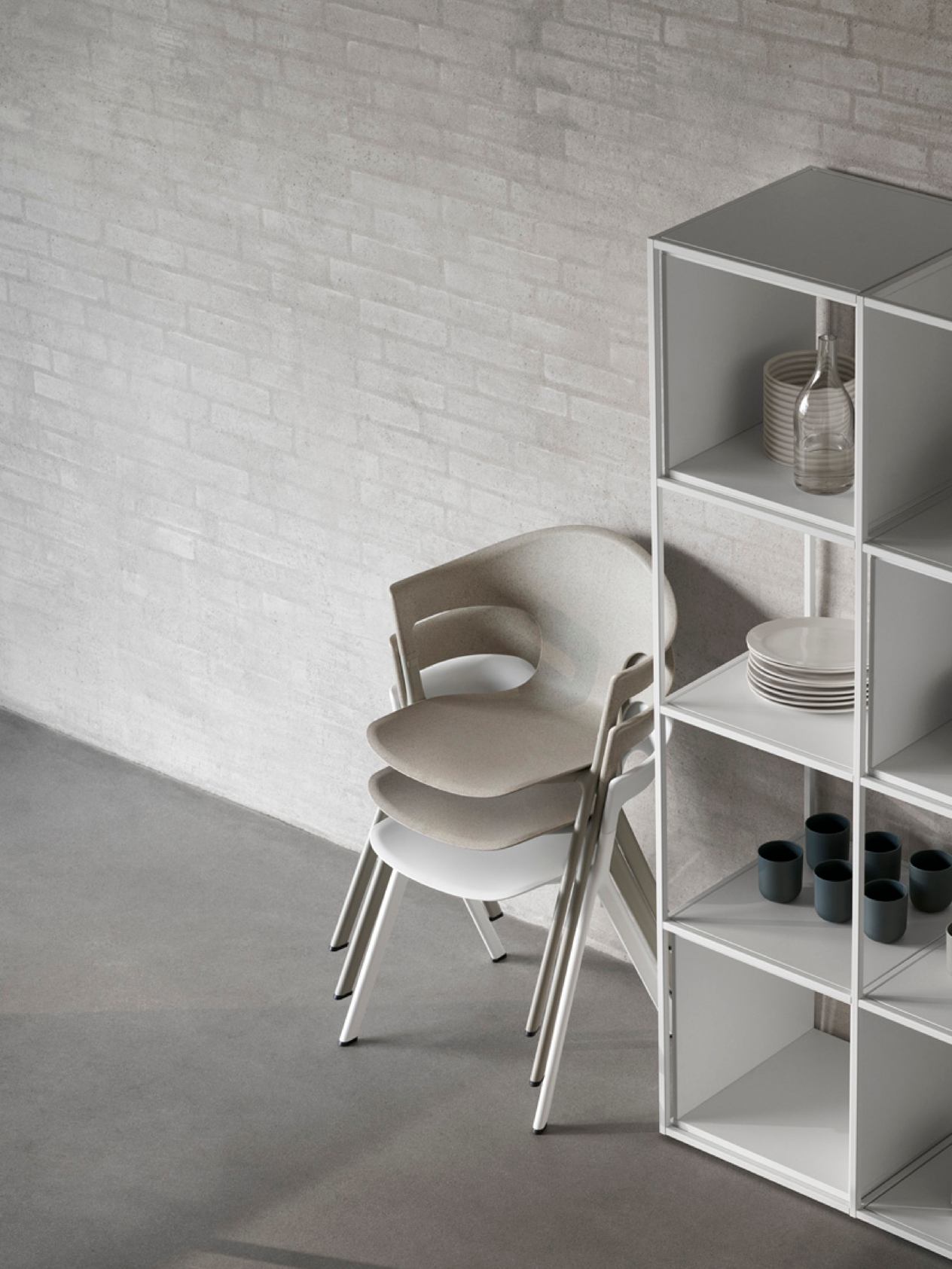 Axyl_Un-Upholstered Chairs