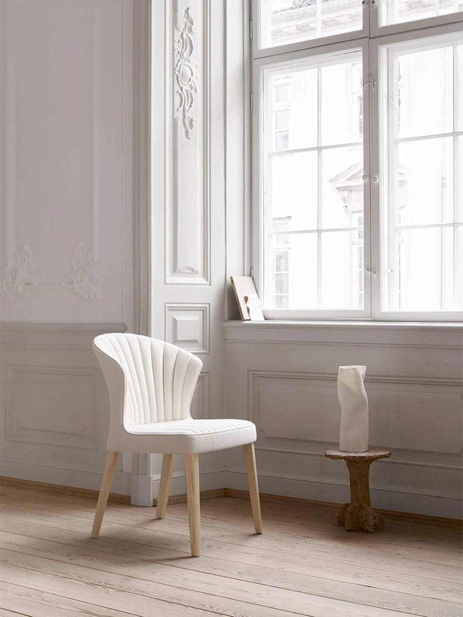 Cardita_Fully Upholstered Chairs