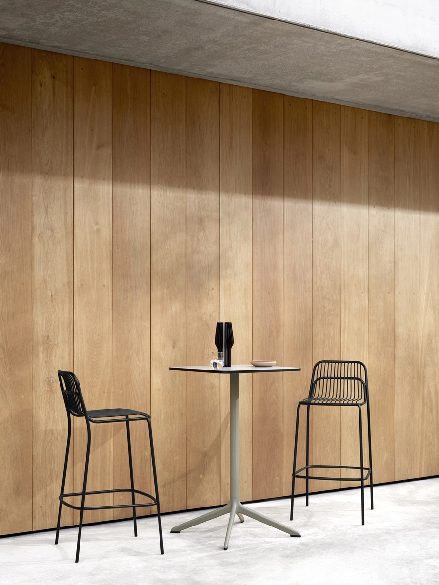 Crop_Counter Height Stools