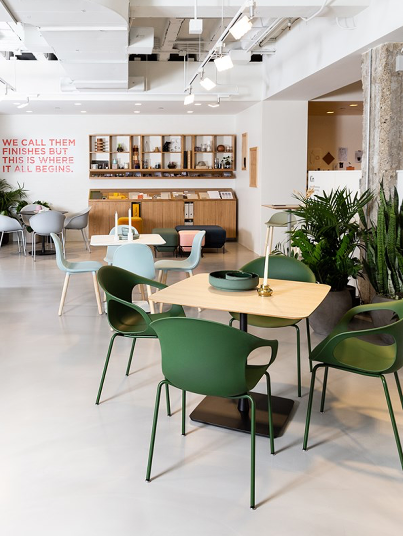 Showrooms_Chicago_GalleryImage_LH_NEW