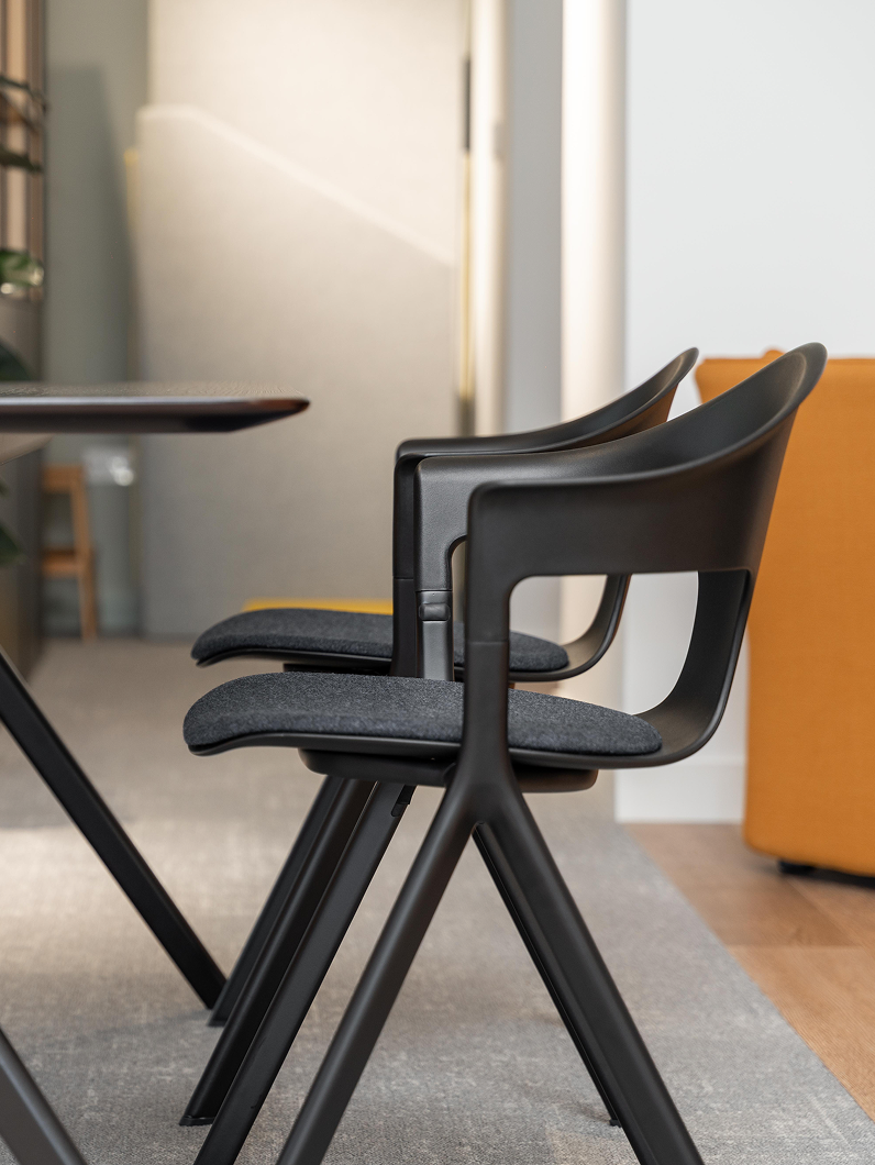 Showrooms_Dubai_GalleryImage_LH