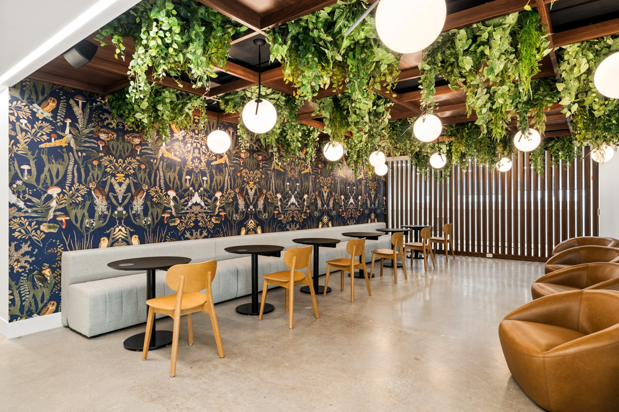 295 The West Mall -30 (1)